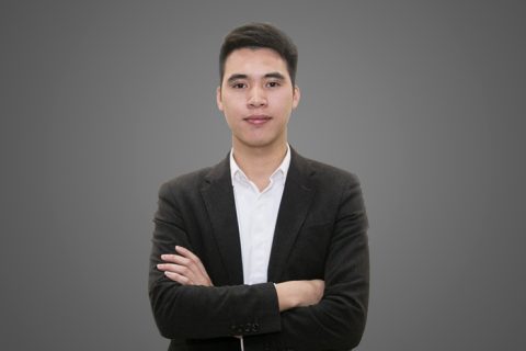 资深设计师——Charlie