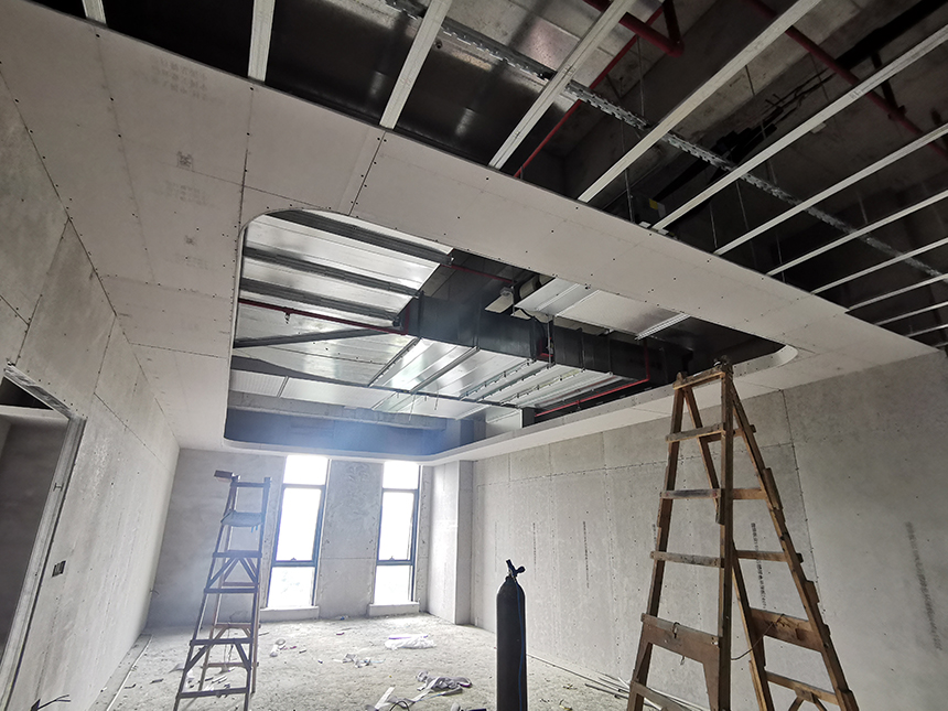 2021122408474997 办公室施工现场图